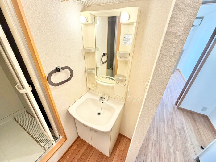 物件内観写真13　(洗面)