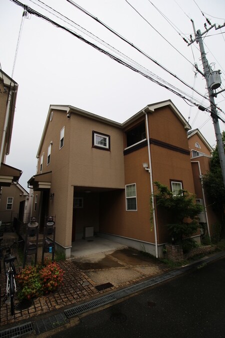 国松町貸家外観写真
