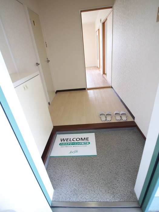 物件内観写真16　(玄関)