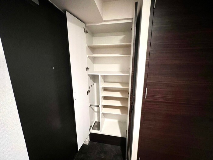 物件内観写真11　(靴箱)