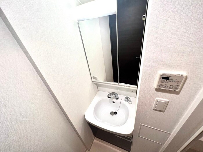 物件内観写真15　(洗面)