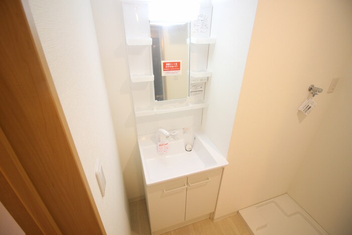 物件内観写真12　(洗面)