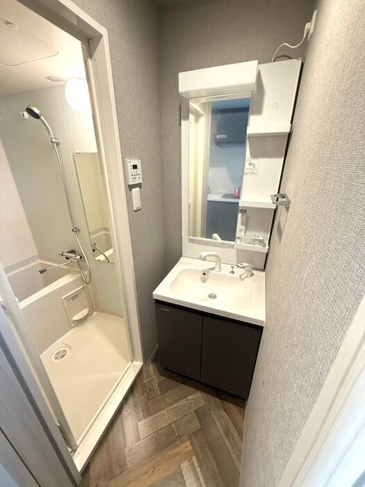 物件内観写真11　(洗面)