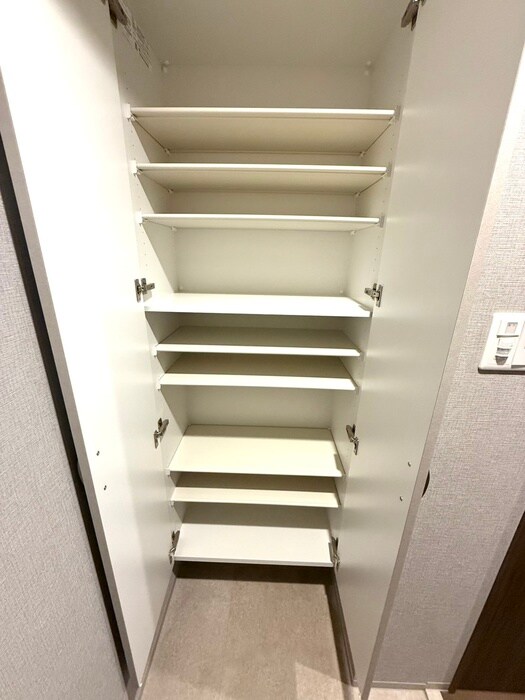 物件内観写真17　(靴箱)