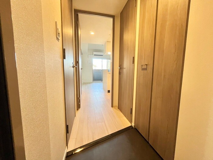 物件内観写真15　(廊下)