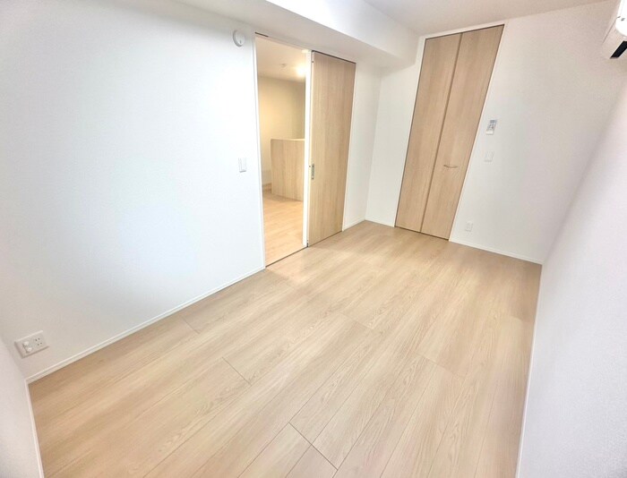 物件内観写真10　(居室)