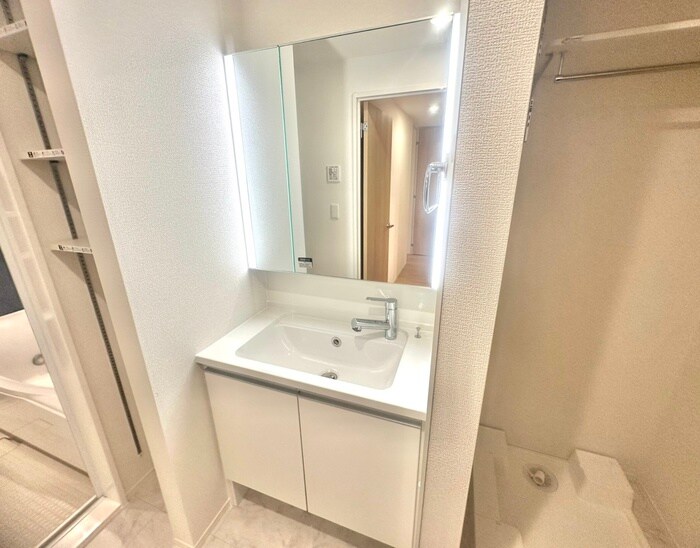 物件内観写真12　(洗面)