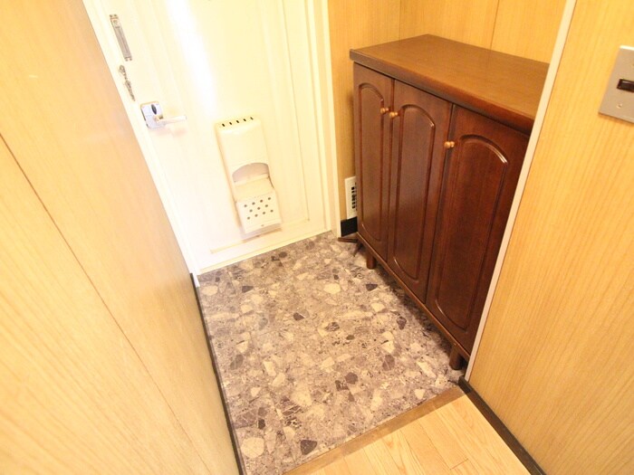 物件内観写真9　(靴箱)