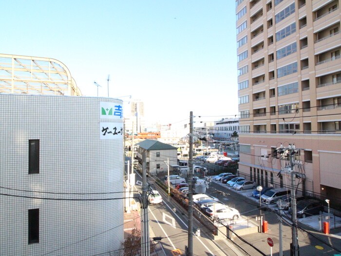 物件内観写真21　(室内からの展望)