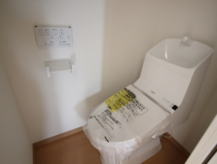 物件内観写真12　(トイレ)