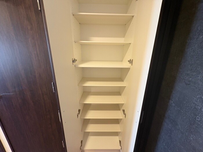 物件内観写真7　(靴箱)