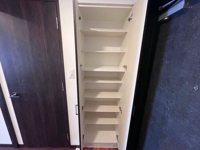 物件内観写真7　(靴箱)