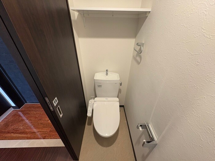 物件内観写真8　(トイレ)