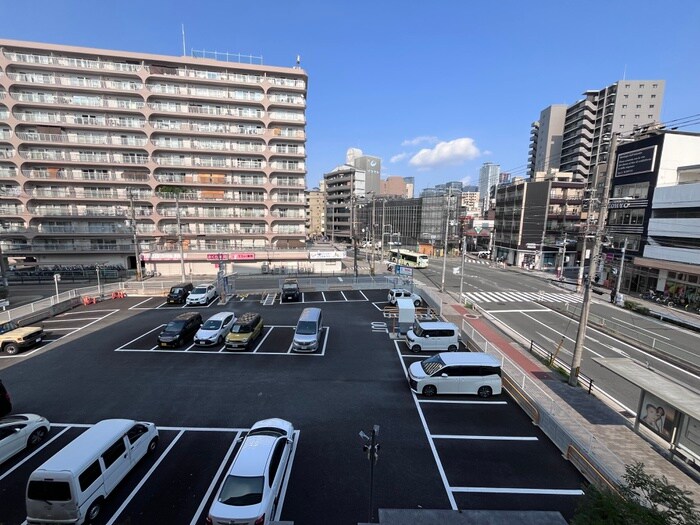 物件内観写真21　(室内からの展望)