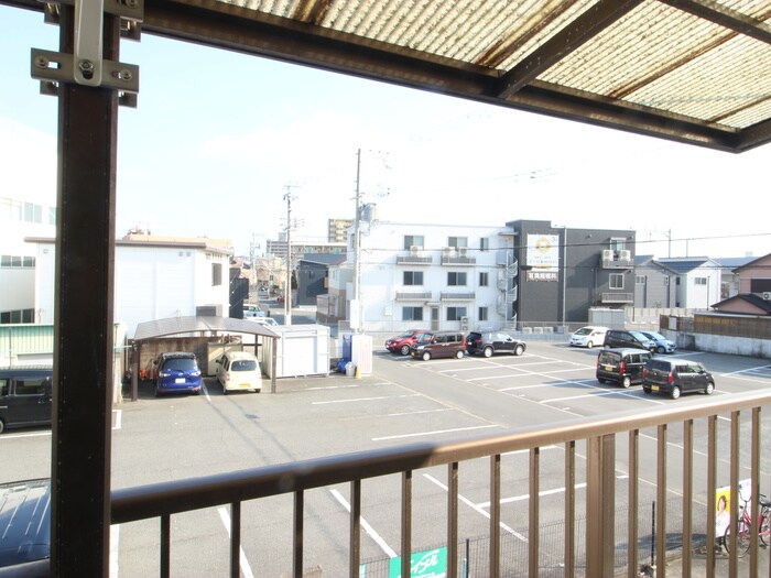 物件内観写真22　(室内からの展望)