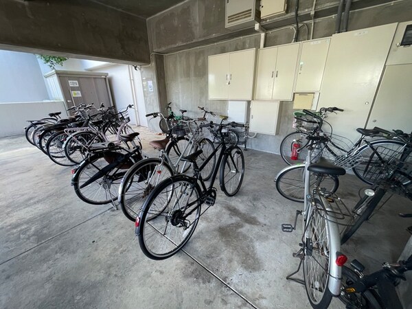 駐輪場