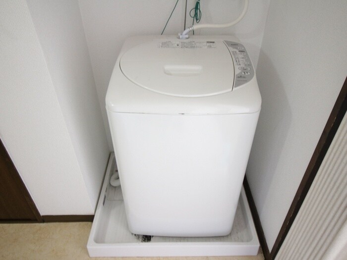 物件内観写真16　(洗濯機置場)