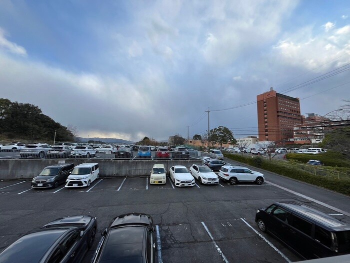 物件内観写真22　(室内からの展望)