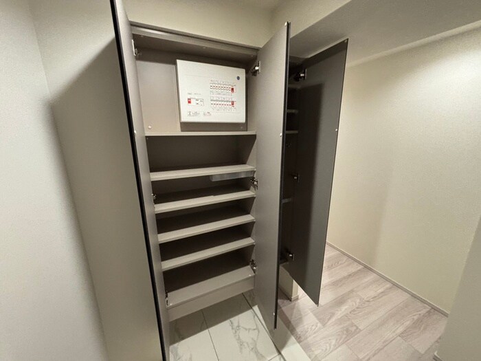 物件内観写真18　(靴箱)