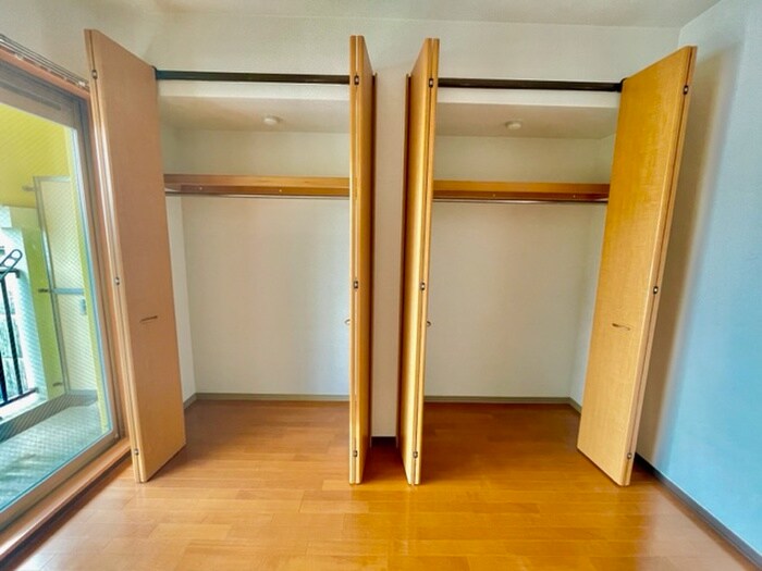物件内観写真12　(収納)