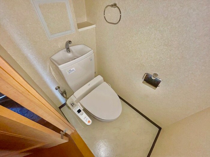 物件内観写真15　(トイレ)