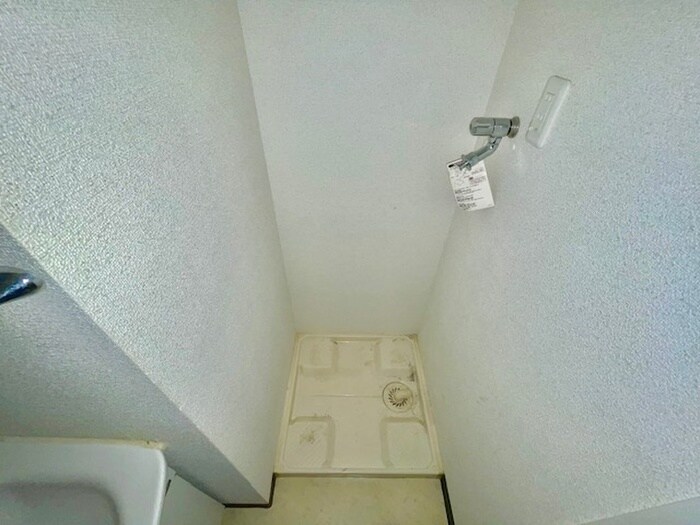 物件内観写真19　(洗濯機置場)