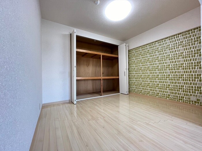 物件内観写真9　(居室)