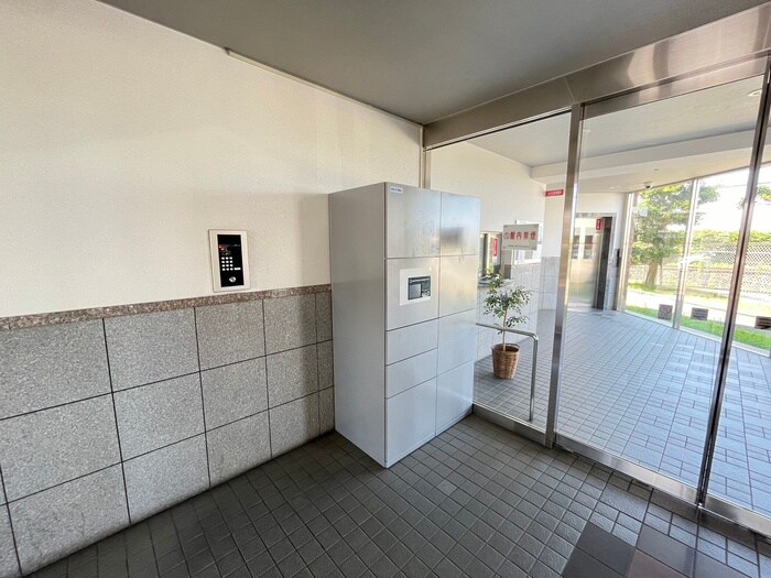 物件外観写真6　(建物設備)