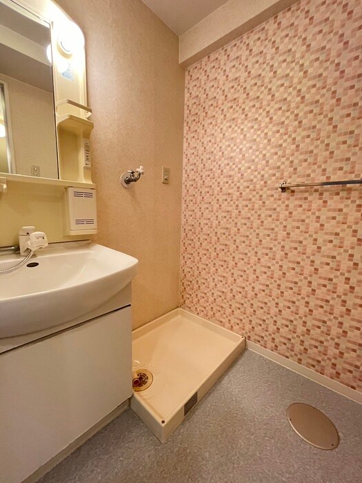 物件内観写真13　(洗濯機置場)