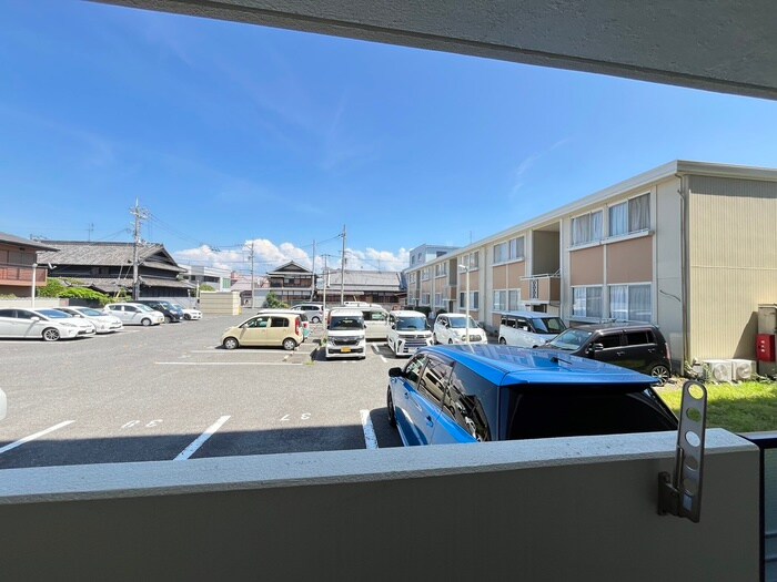 物件内観写真16　(室内からの展望)