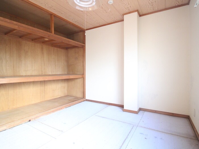 物件内観写真16　(居室)