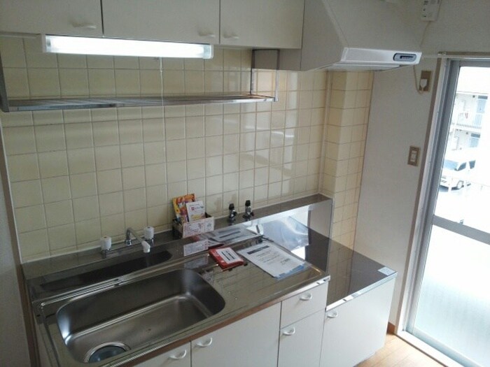 物件内観写真4　(キッチン)