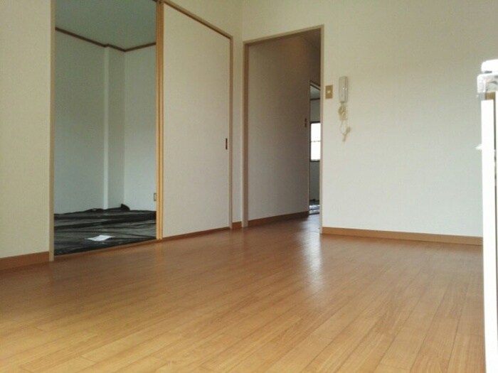 物件内観写真5　(居室)