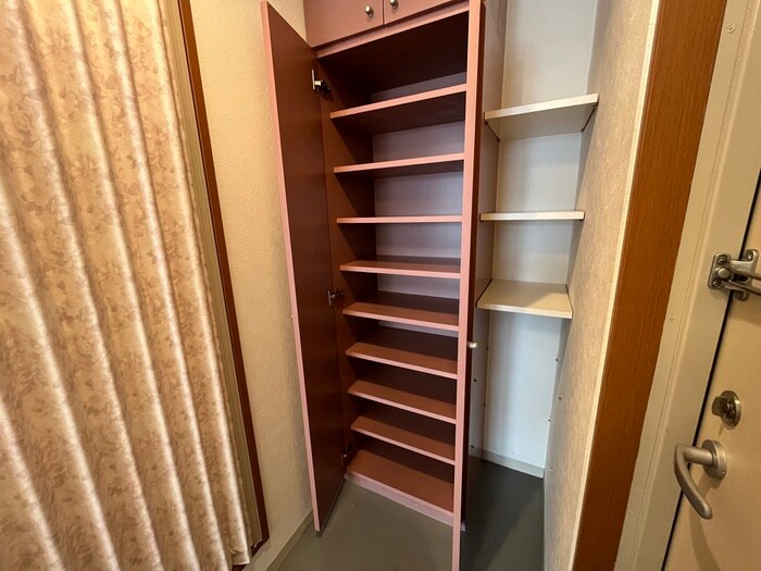物件内観写真16　(靴箱)