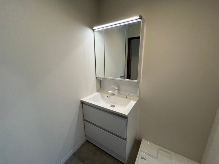 物件内観写真12　(洗面)