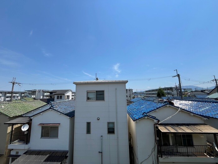 物件内観写真22　(室内からの展望)