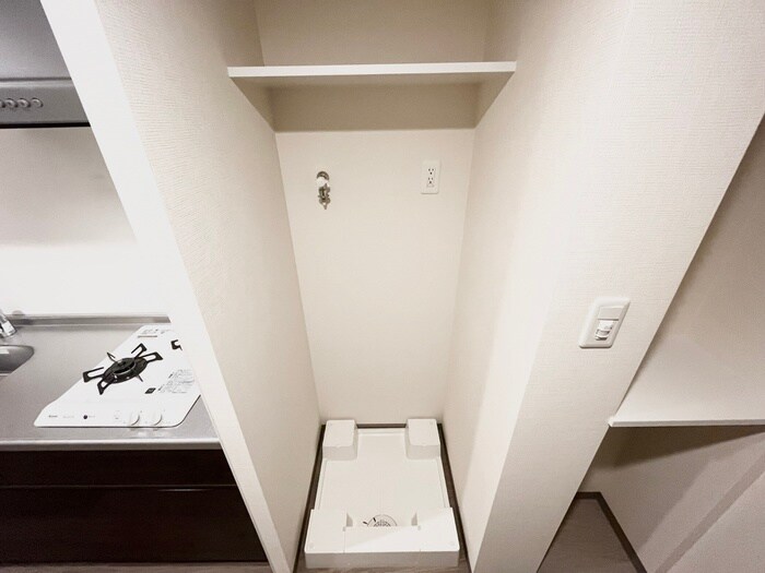 物件内観写真18　(洗濯機置場)