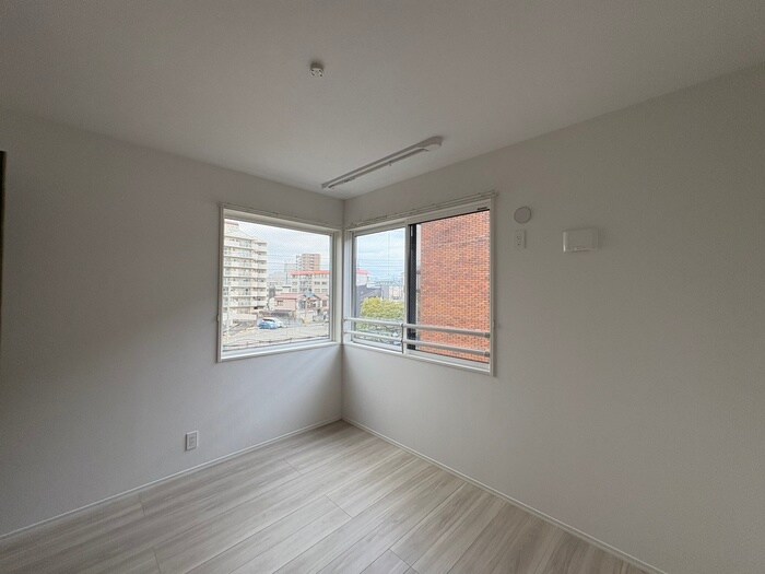 物件内観写真18　(居室)