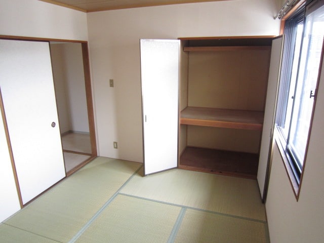 物件内観写真8　(居室)