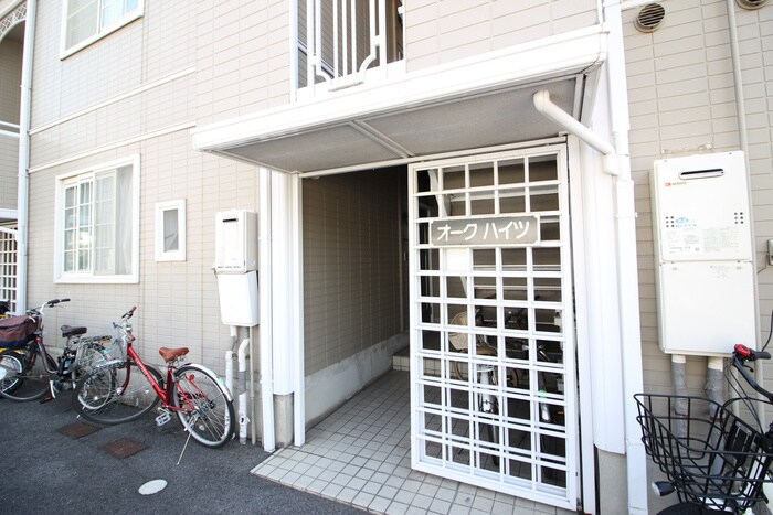 物件外観写真4　(エントランス部分)