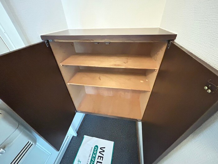物件内観写真15　(靴箱)