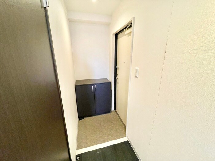 物件内観写真17　(玄関)