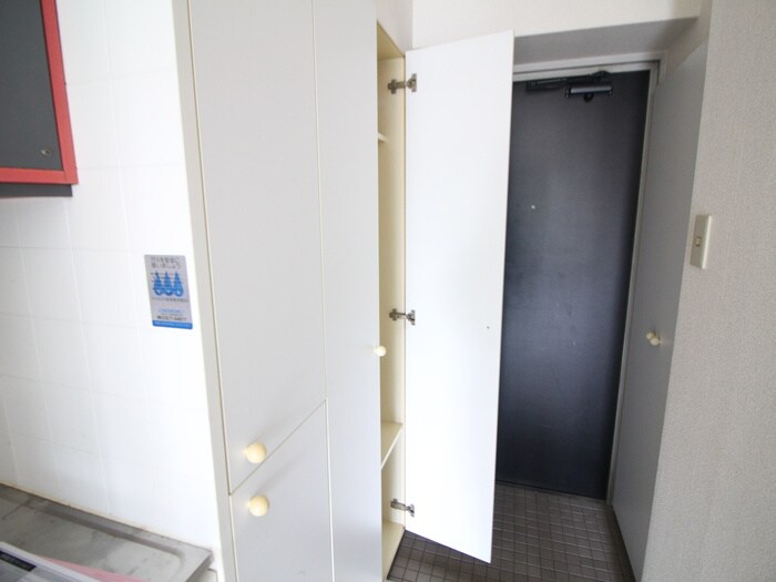 物件内観写真14　(収納)