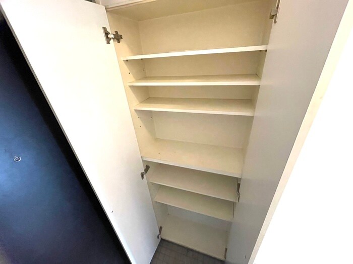 物件内観写真18　(靴箱)