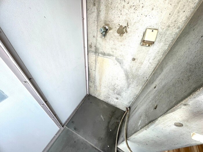 物件内観写真20　(洗濯機置場)