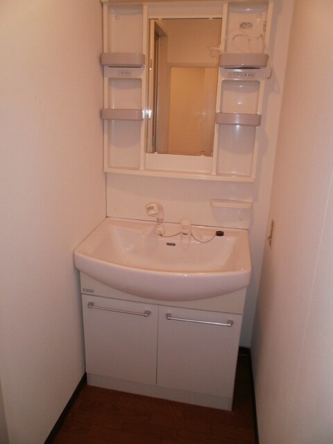 物件内観写真7　(洗面)