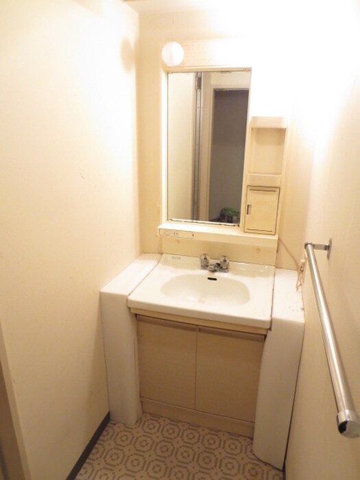 物件内観写真8　(洗面)