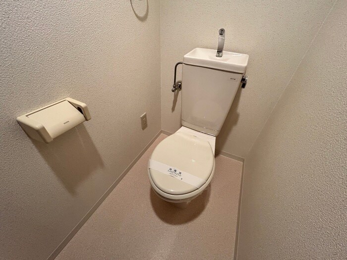 物件内観写真14　(トイレ)