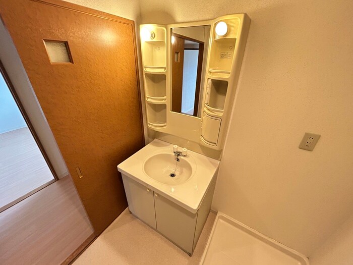 物件内観写真15　(洗面)