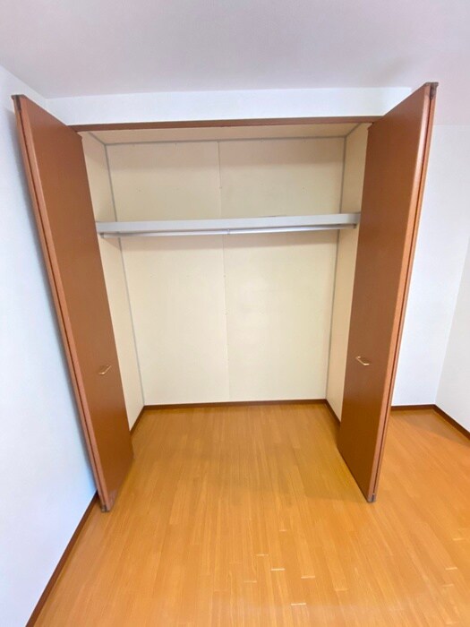 物件内観写真15　(収納)